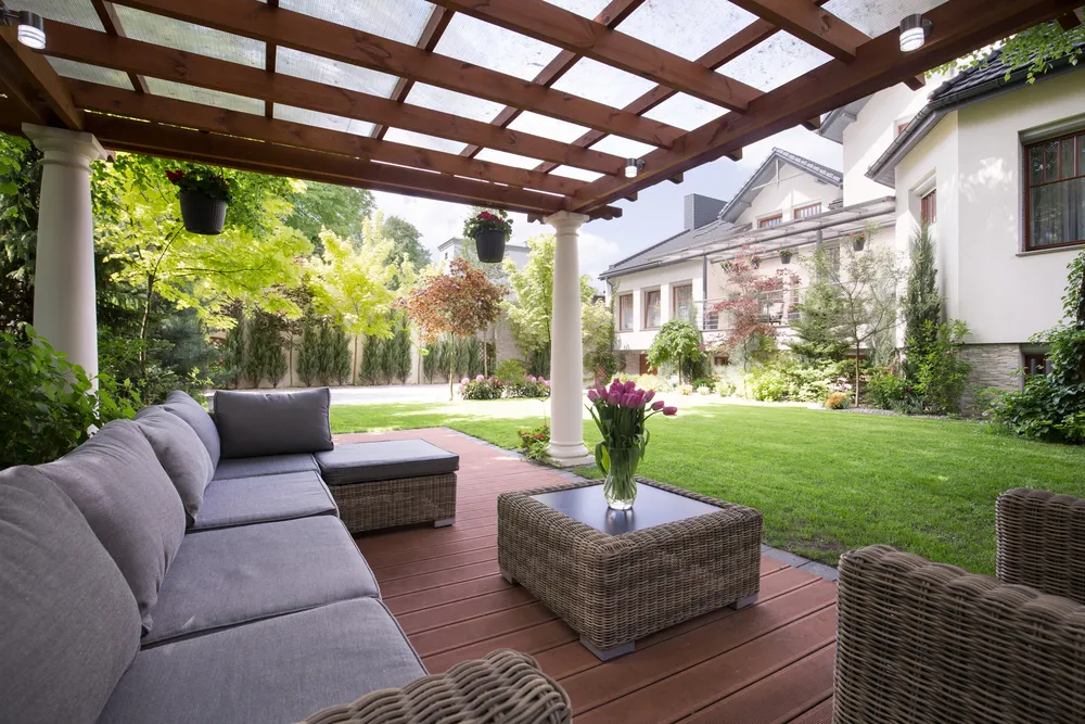 Staging Strategies for Outdoor Spaces