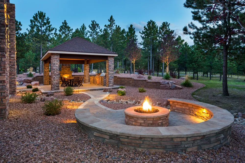 Tips for Enhancing Outdoor Spaces

<p>" /></figure></p>
</div>

<div class=
