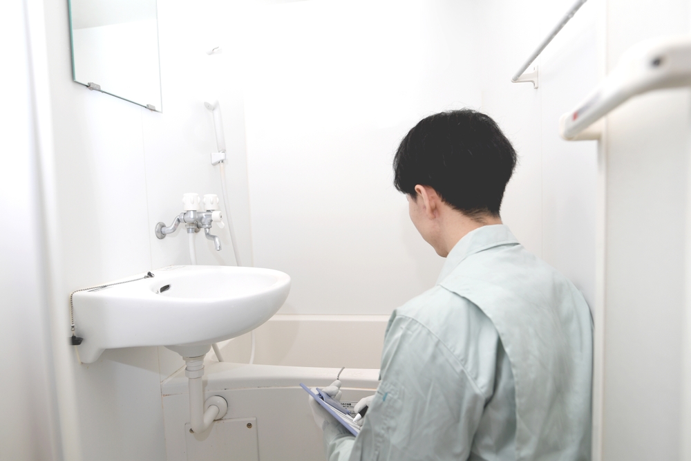 Bathroom Briefing: Key Aspects of a Thorough Inspection