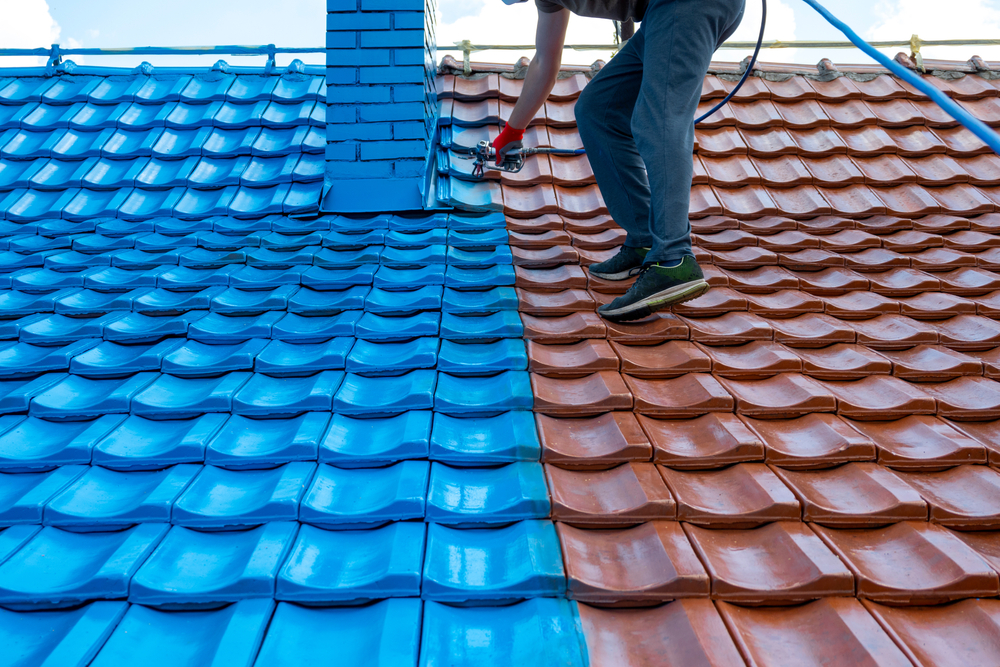 Colour Durability: Inspecting Roof Paint for Longevity